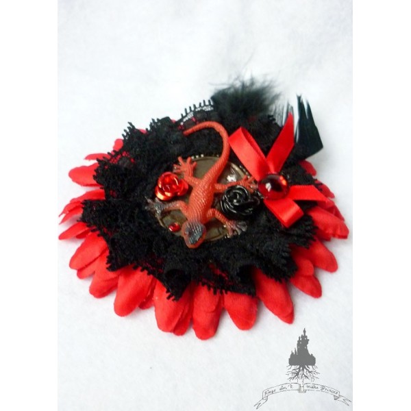 The Venomous Hair Clip Fascinator_Hair _4.jpg